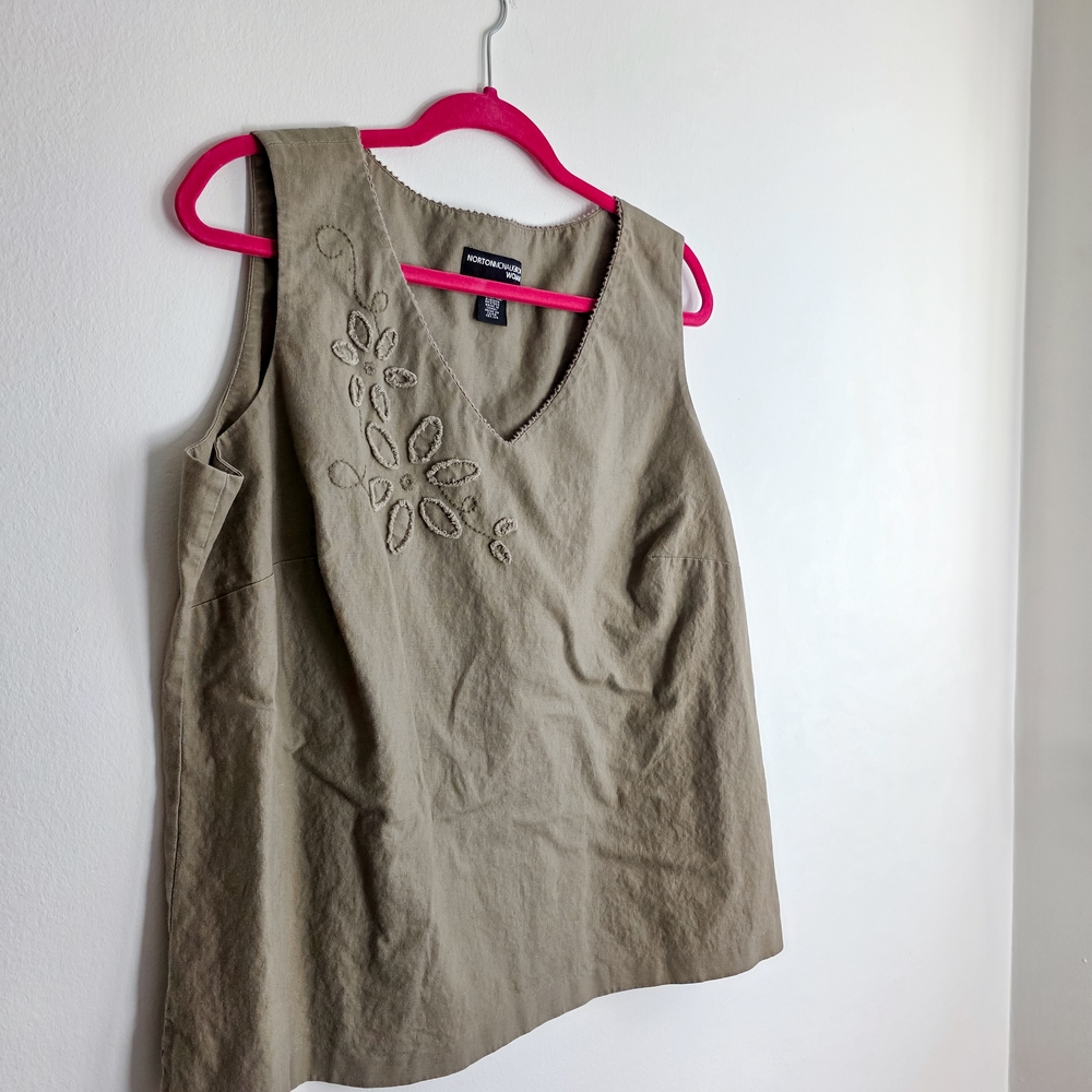 Norton McNaughton Tan Sleeveless Blouse with Embroidered Floral Design